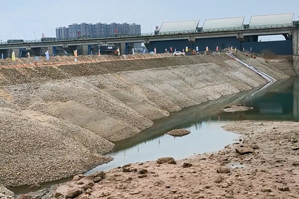常德市桃源县围堰现场PQWT-G50型堤坝管涌检测仪精准探测