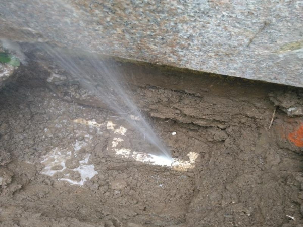 预埋水管泄漏如何检查泄漏点？