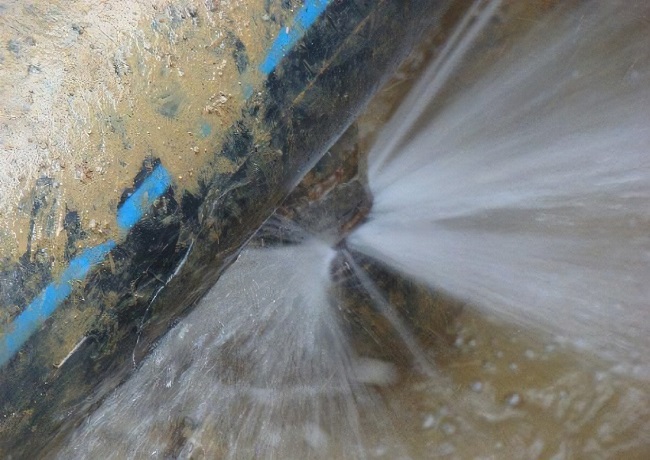 水管漏水怎么办？