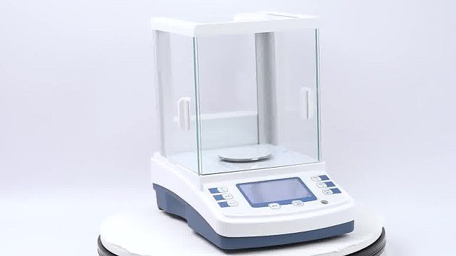 电子分析天平：准确测量微量物质的利器