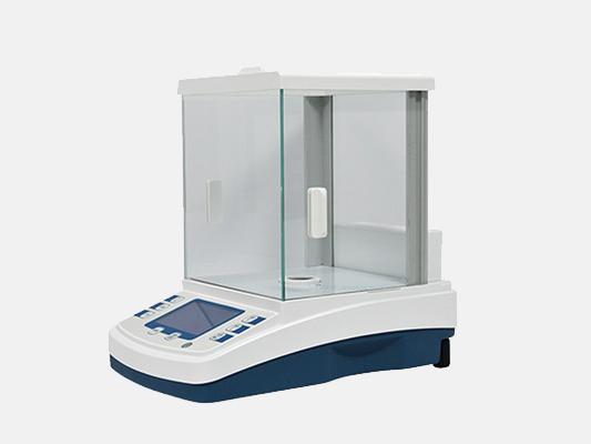 电子分析天平外校与内校操作比较