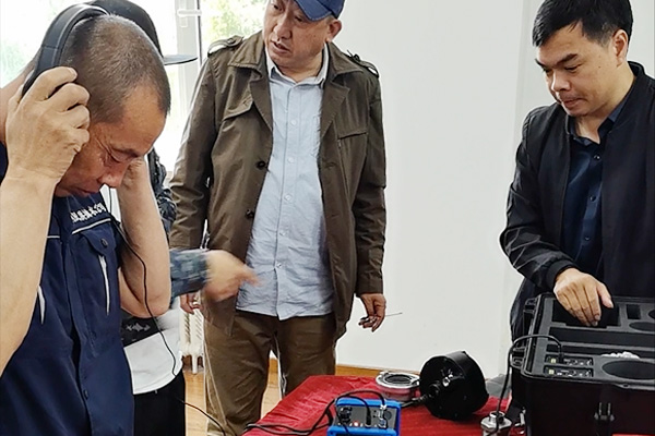 PQWT-PD300地下寻管仪培训讲解现场
